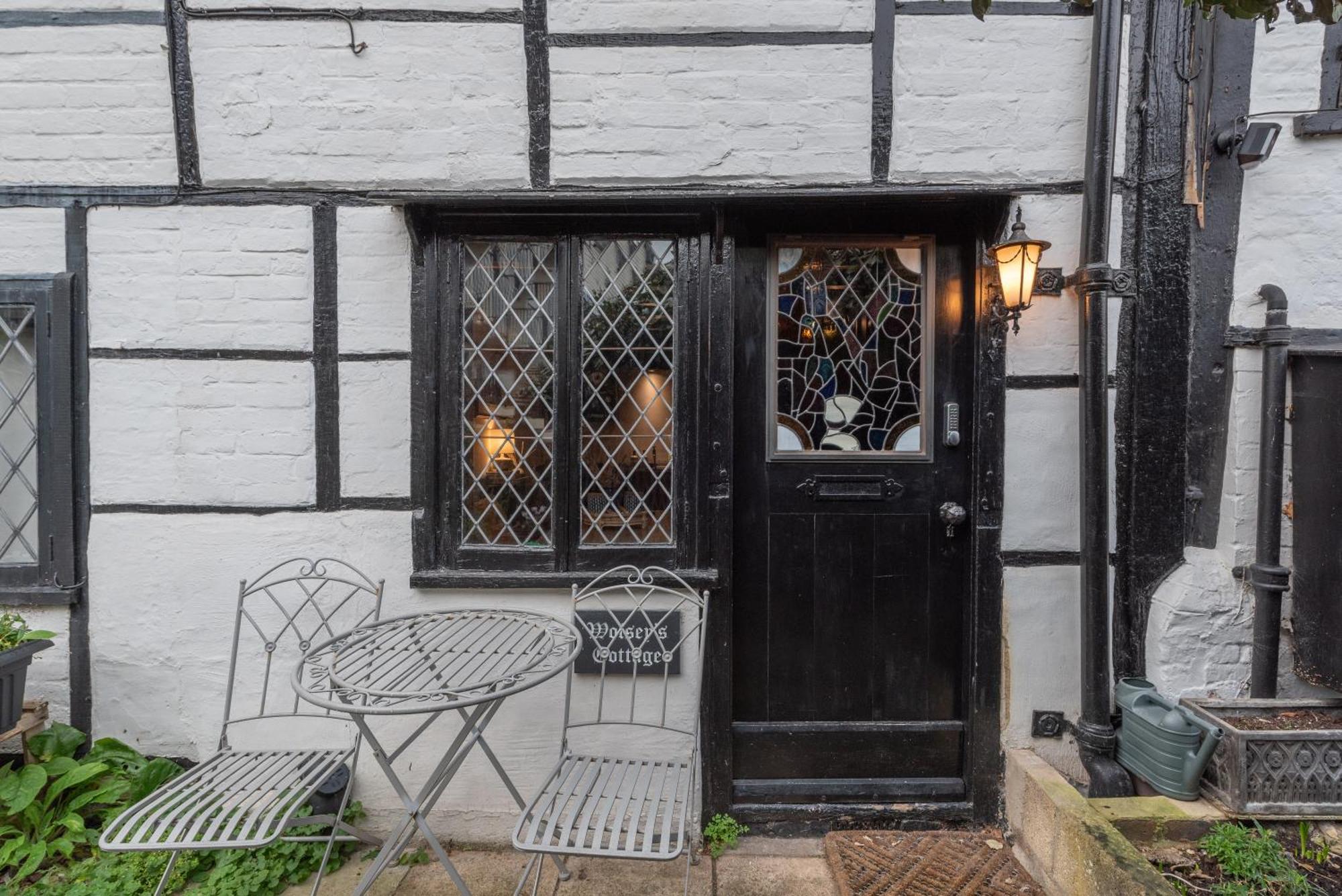 15Th Century Tiny Character Cottage-Henley Centre エクステリア 写真