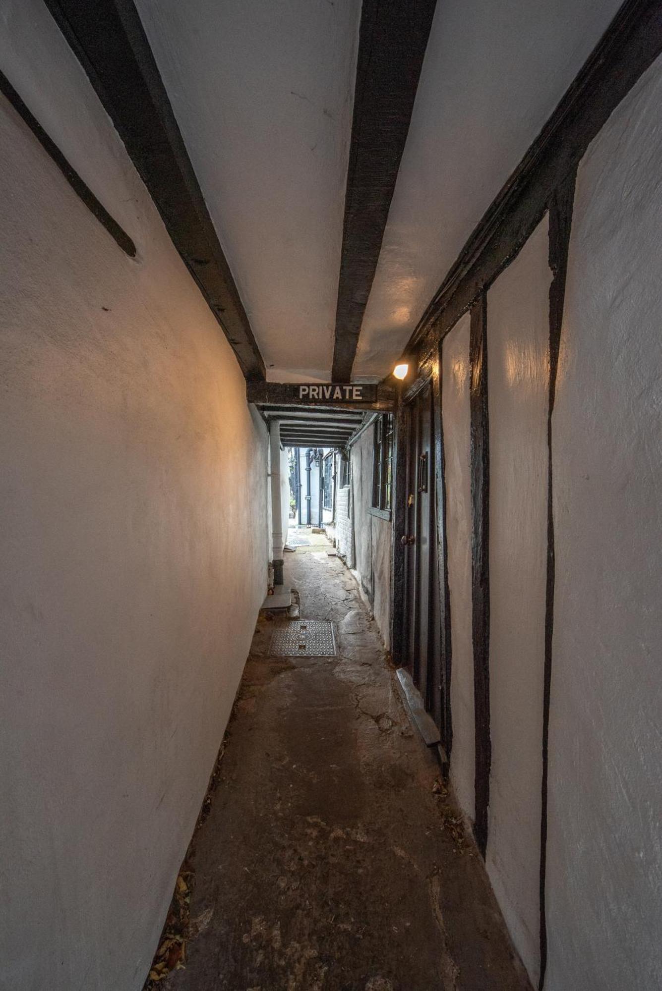 15Th Century Tiny Character Cottage-Henley Centre エクステリア 写真