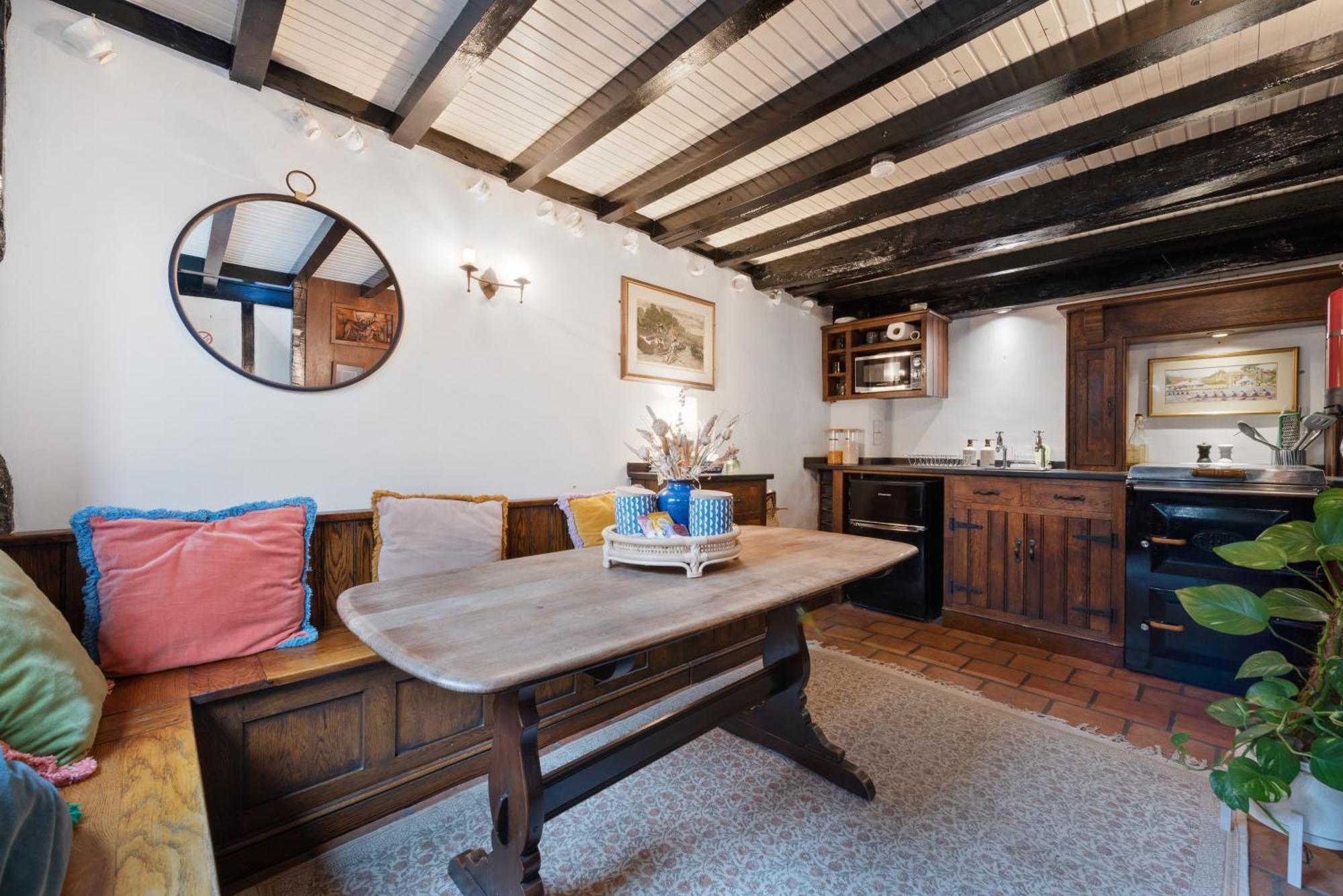 15Th Century Tiny Character Cottage-Henley Centre エクステリア 写真