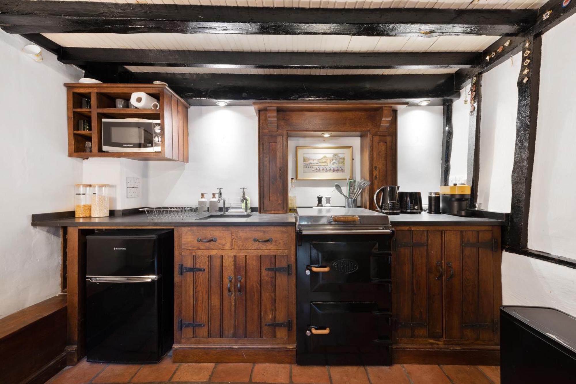 15Th Century Tiny Character Cottage-Henley Centre エクステリア 写真